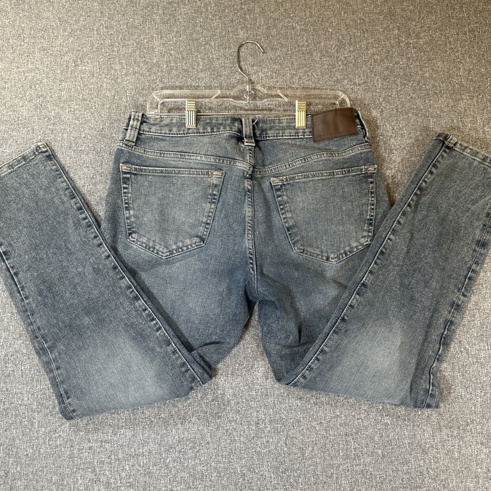 Vintage 90s Levis 501 Distressed Faded Blue Jeans Pants Size 32x30 - Picture 5 of 8